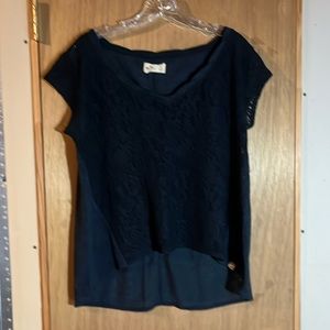 Women’s Hollister short sleeve Lg blue shirt preowned good condition